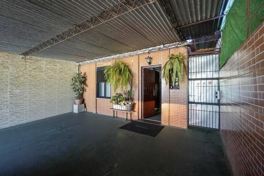 Venta casa en Jardines, ideal renta o familia