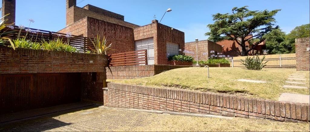 Alquiler Casa Punta Gorda 3 Dormitorios 3 Baños Totalmente