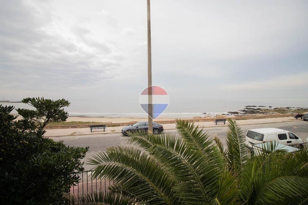 Venta apartamento sobre Rambla Punta Gorda