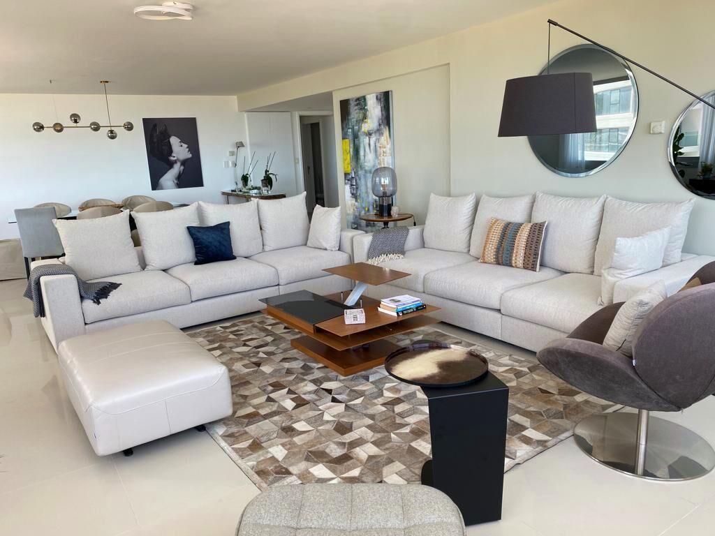 Alquiler 3 dormitorios en torre de categoría Punta del Este