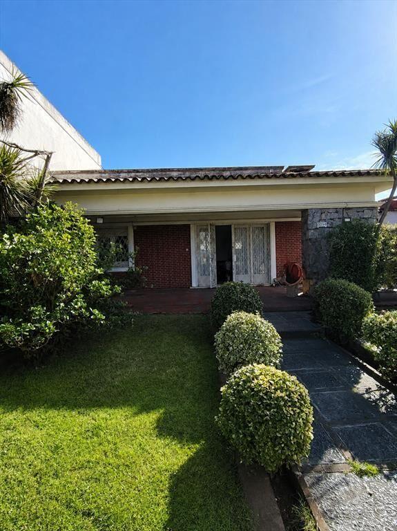 Alquilo casa 4 dormitorios en Punta Gorda