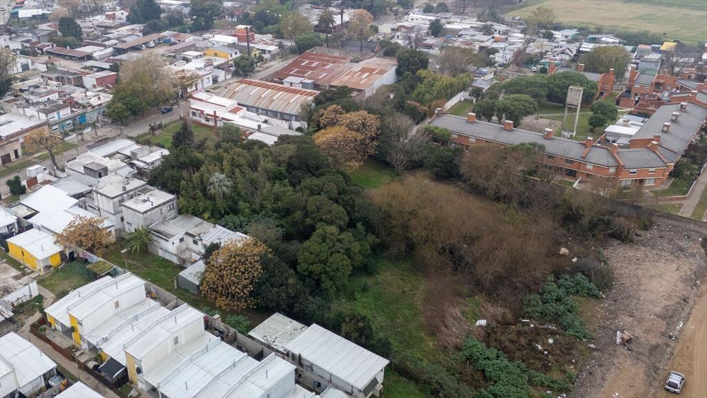 Venta Terreno 3.686 m2 con 2 Casas, Unión