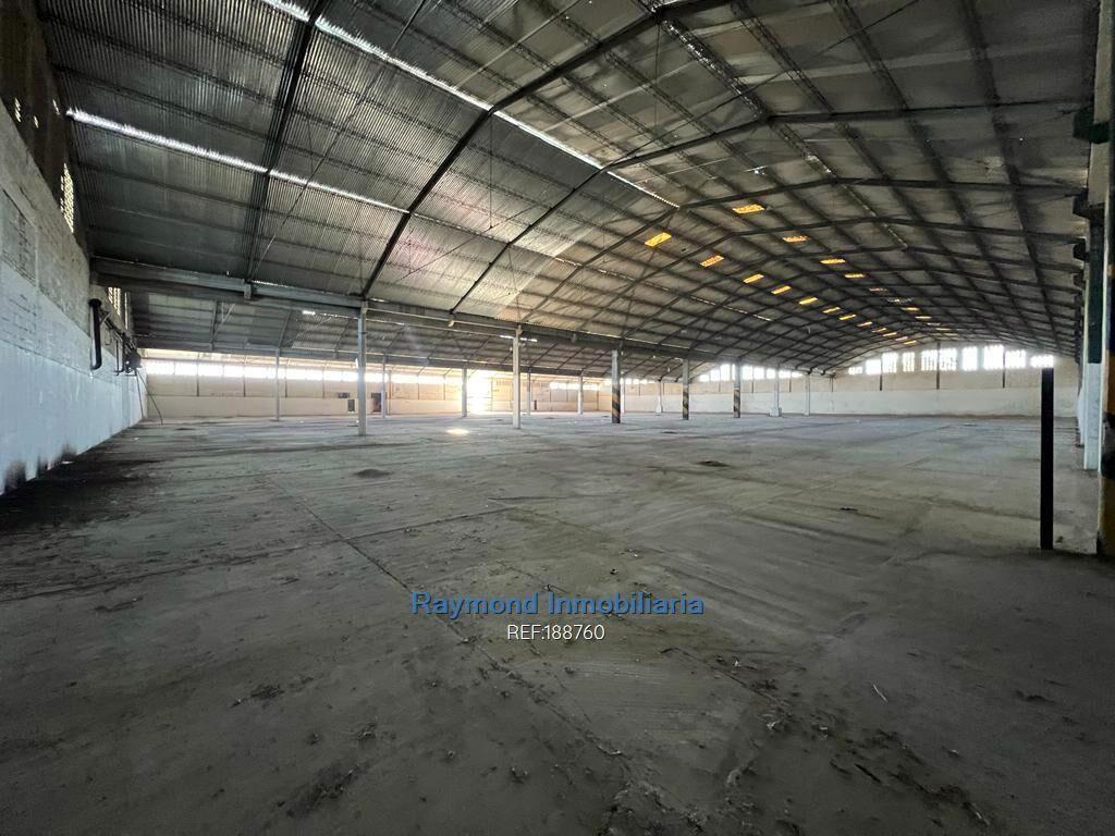 Alquiler depósito de 4000m2 Ruta 1 km 26 a 20km del puerto