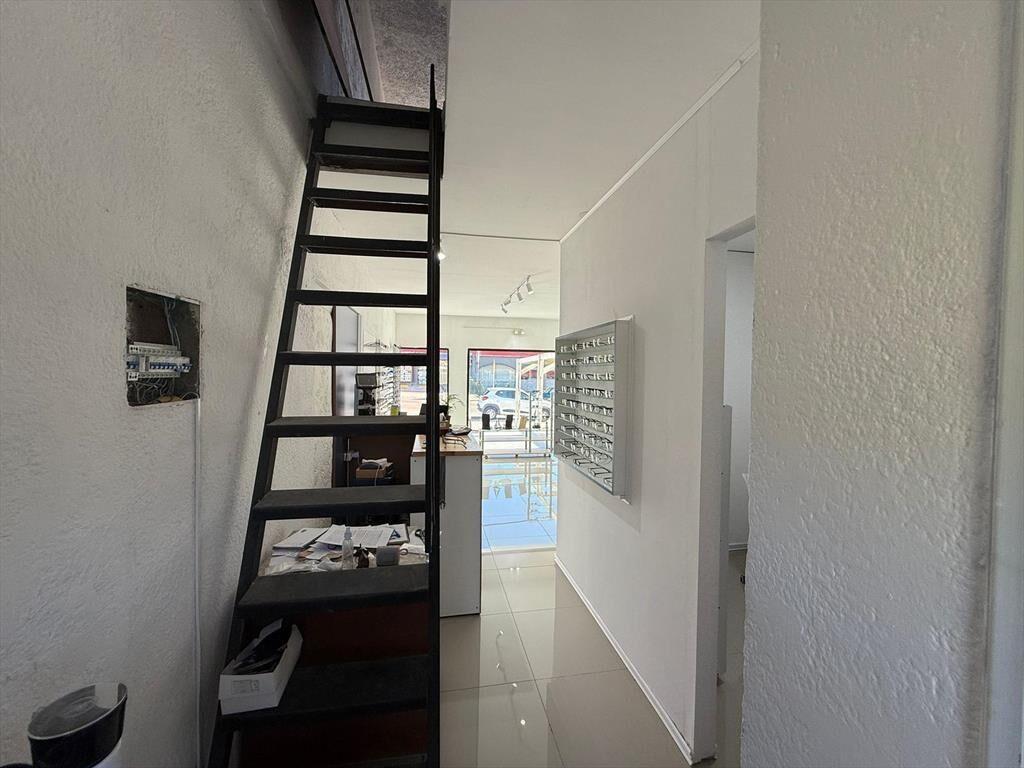 Ruta 10, gran punto comercial, 62 m2 construidos   50 m2 de