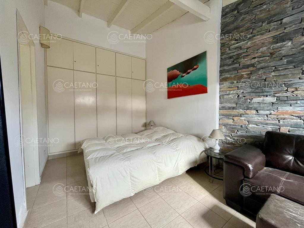 Apartamento en alquiler de 3 dormitorios