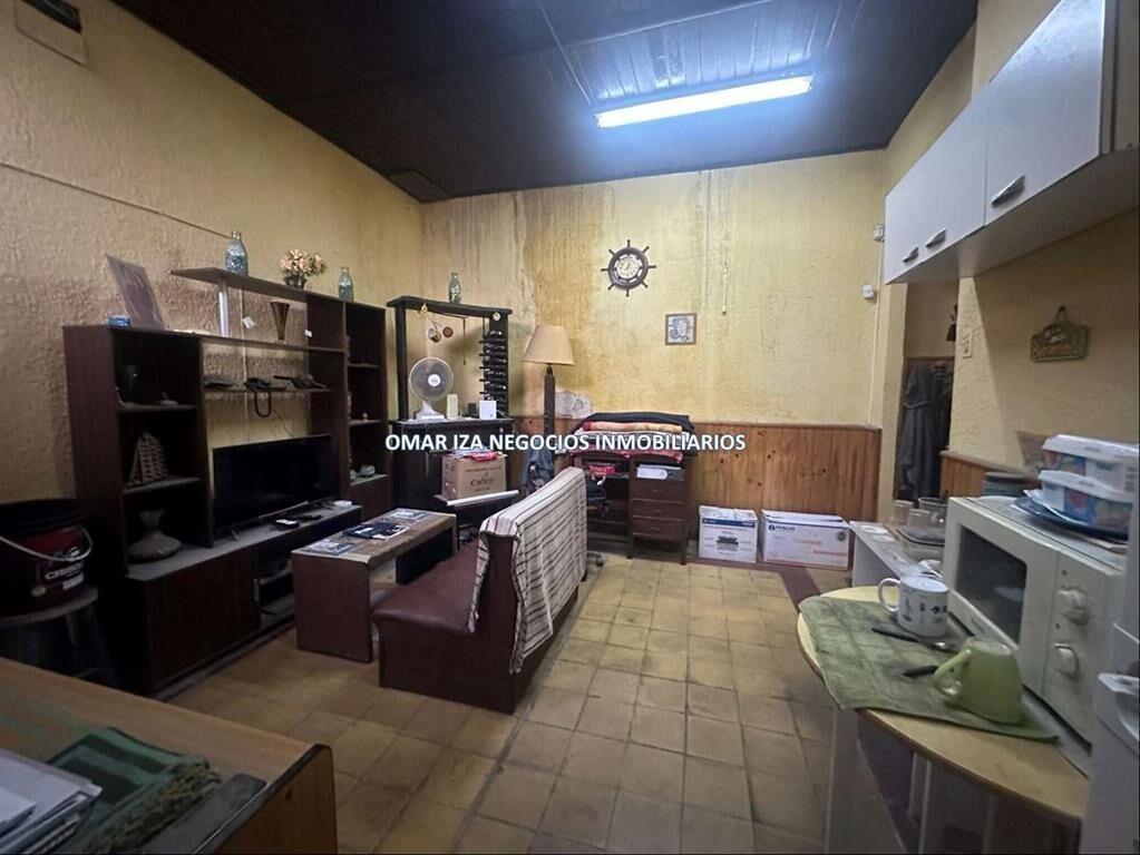 VENTA LOCAL COMERCIAL EN PEREZ CASTELLANO, 260M2, ENTRADA V