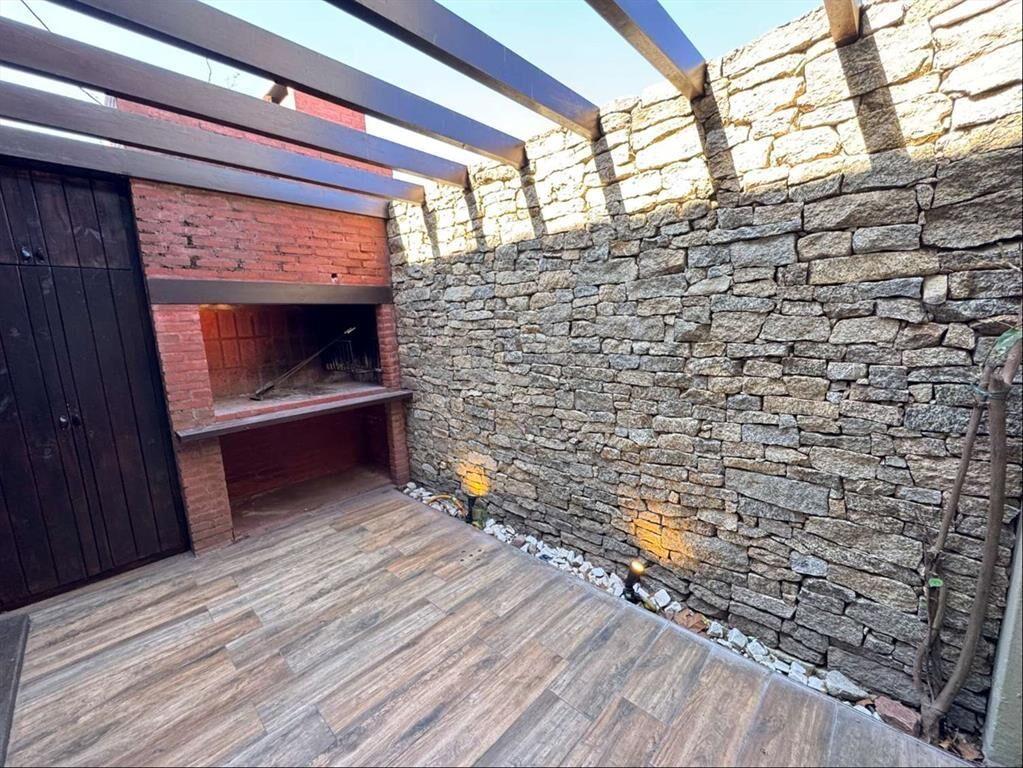 Casa en Punta Gorda, 3 dormitorios, cochera, Excelente esta
