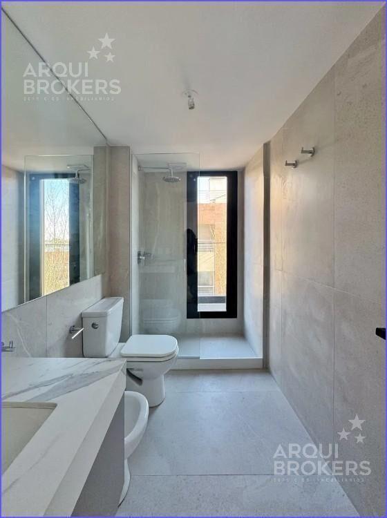 Apartamento de dos dormitorios en alquiler en Barra de Carr