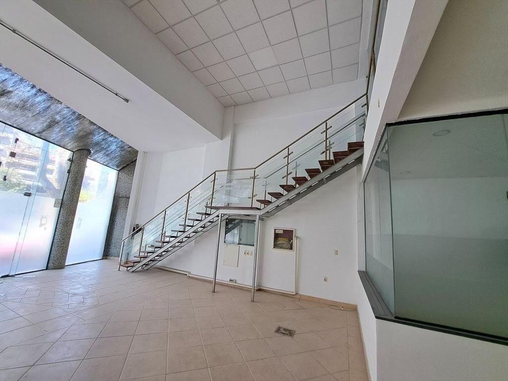 VENTA LOCAL COMERCIAL CON RENTA 6% TRES CRUCES