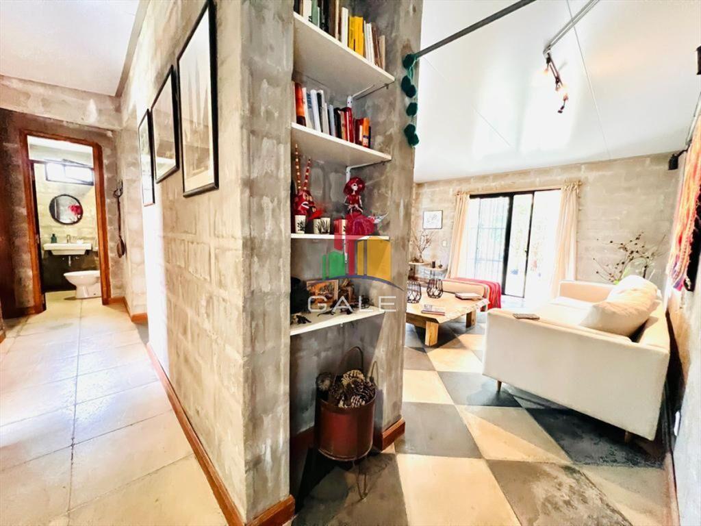 Casa en alquiler - Burnett