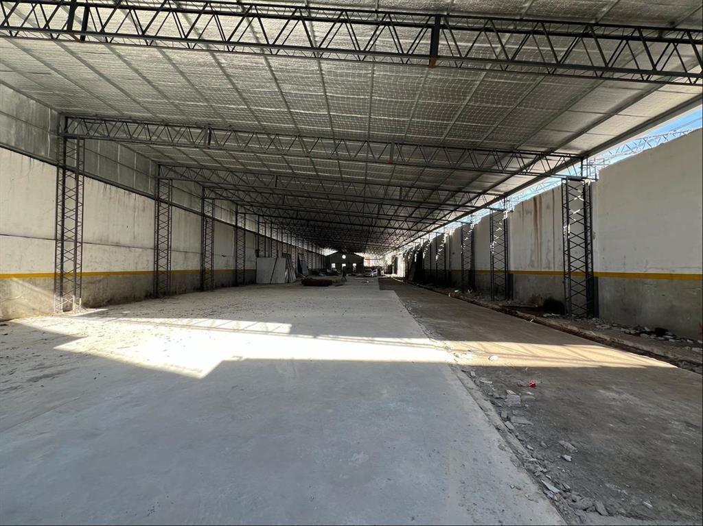 Alquiler local de 2000m2 en Bella Vista a estrenar