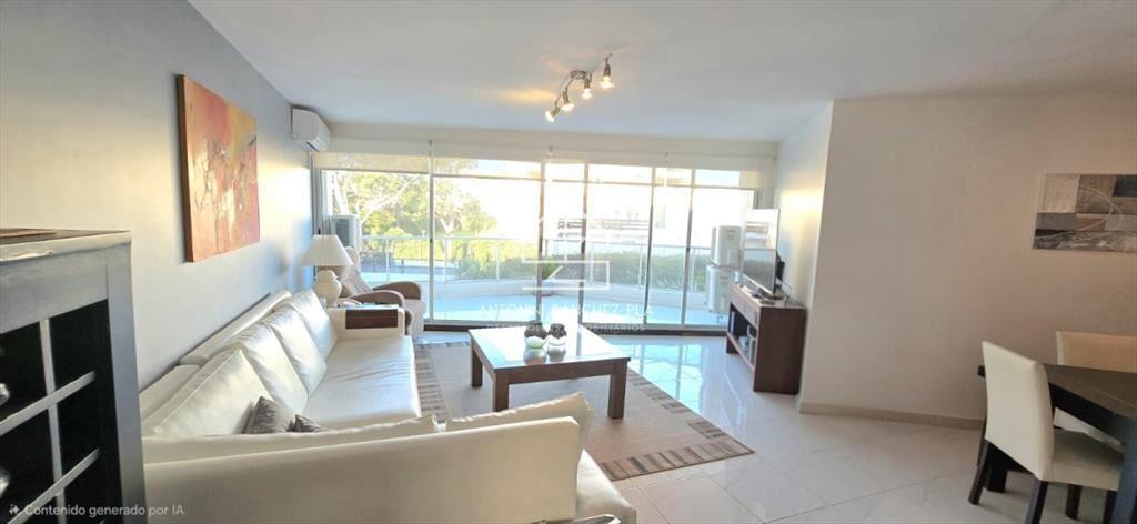 Apartamento 3 dormitorios frente al mar