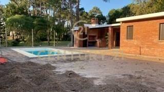 CASA CON PISCINA EN PUNTA COLORADA,AMUEBLADA,3 DOR,3 BAÑOS