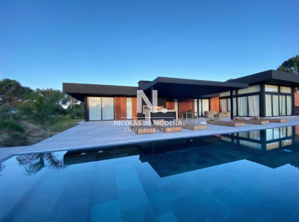 Casa en Laguna Escondida - Jose Ignacio en venta.