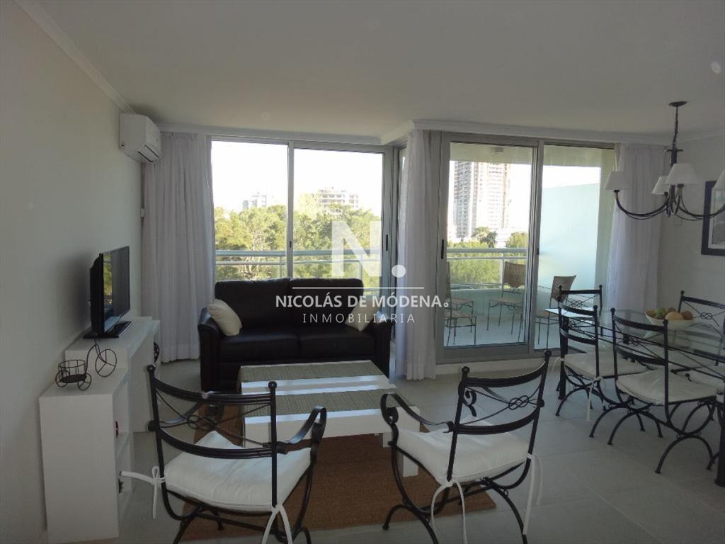 Apartamento en venta de 2 dormitorios en Punta