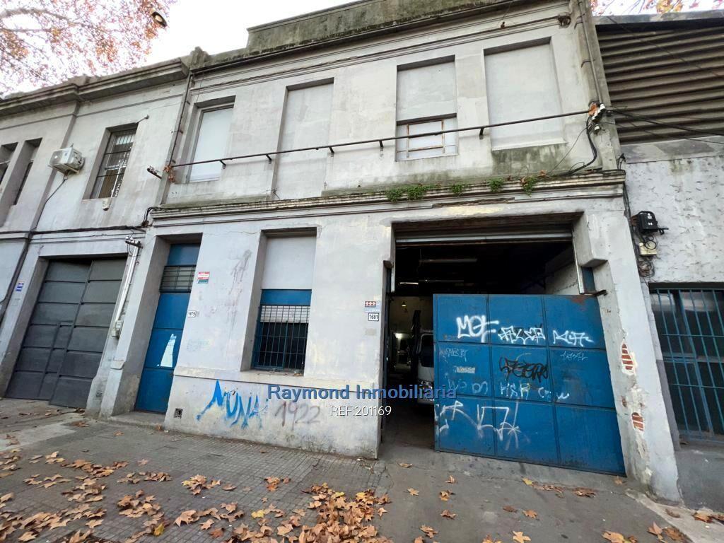 Venta local de 310m2 en Goes