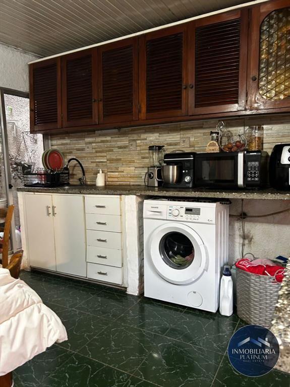 Venta 3 Casas con Renta y Cochera en Jardines del Hipódromo