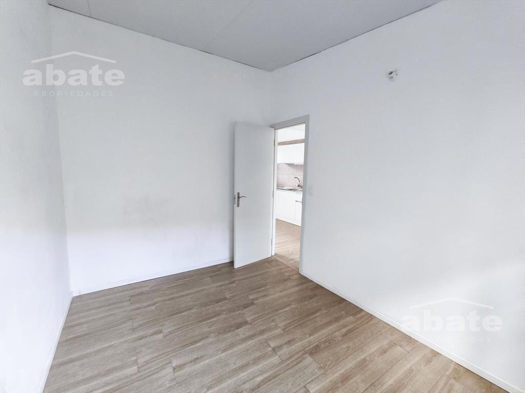 Casa en Alquiler de 1 dormitorio en Solymar. Cochera y Parr