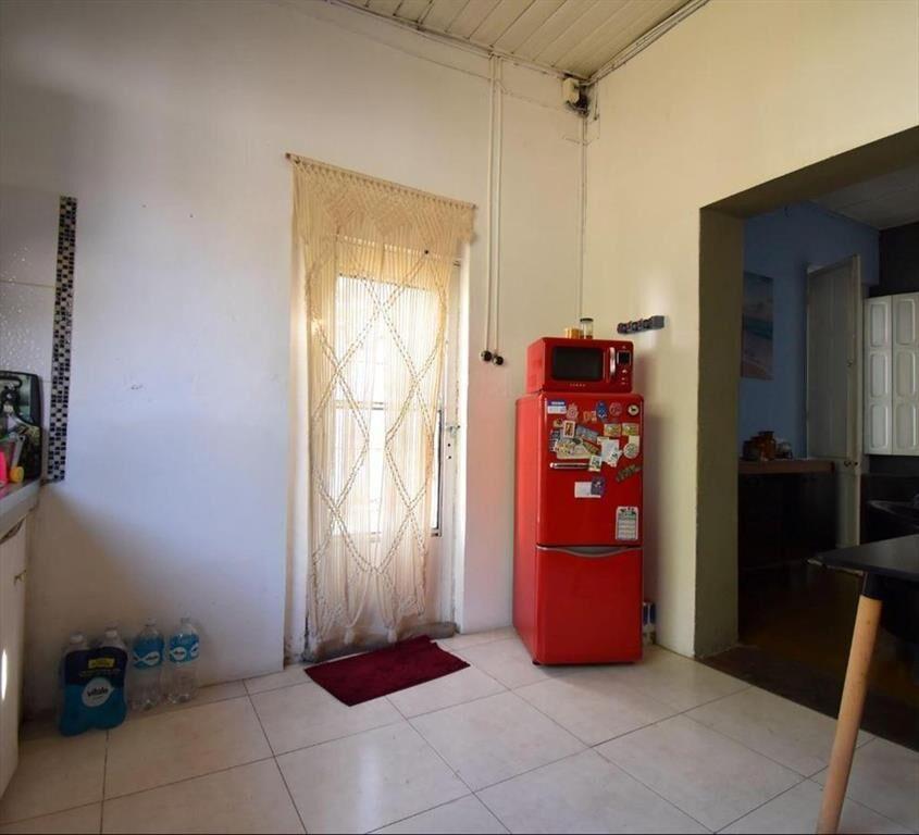 CASA 3 DORMITORIOS, 2 BAÑOS Y FONDO. ZONA COMERCIAL