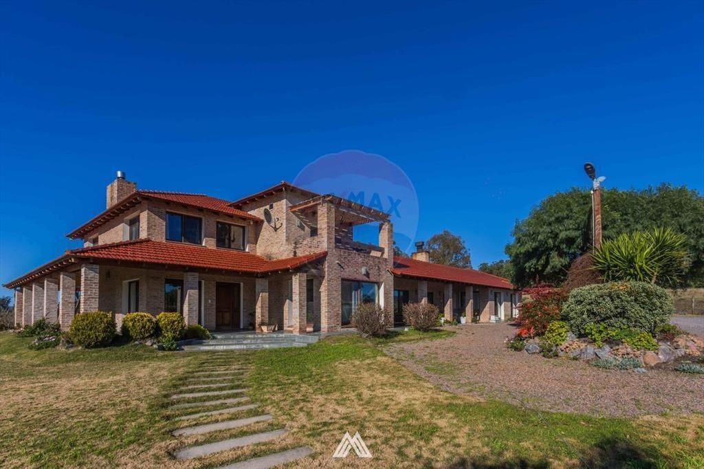 CHACRA EN VENTA EN MINAS - 5 DORMITORIOS - PISCINA