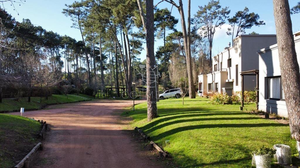 En venta en Pinares Punta del Este, terreno para