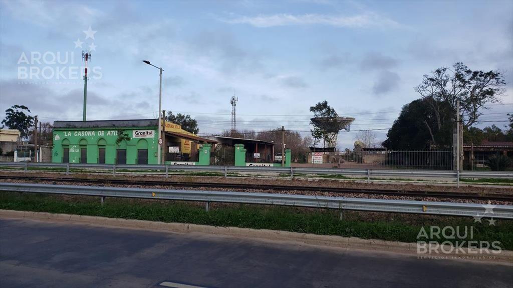 Terreno - Manga - 7400 m2 - Frente de 47 mts sobre Av. José