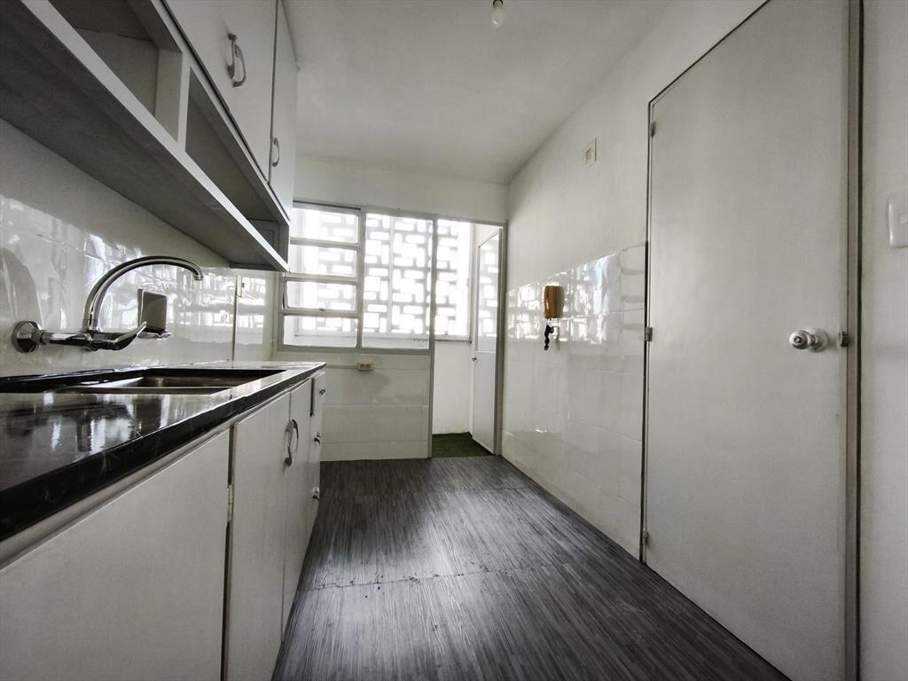 Venta en Parque Rodó de Apartamento de Dos Dormitorios con