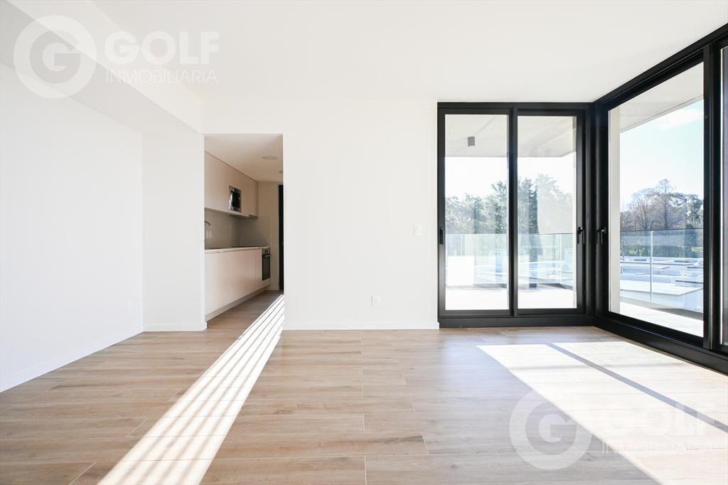 Venta apartamento de 2 dormitorios con terraza parrillero e