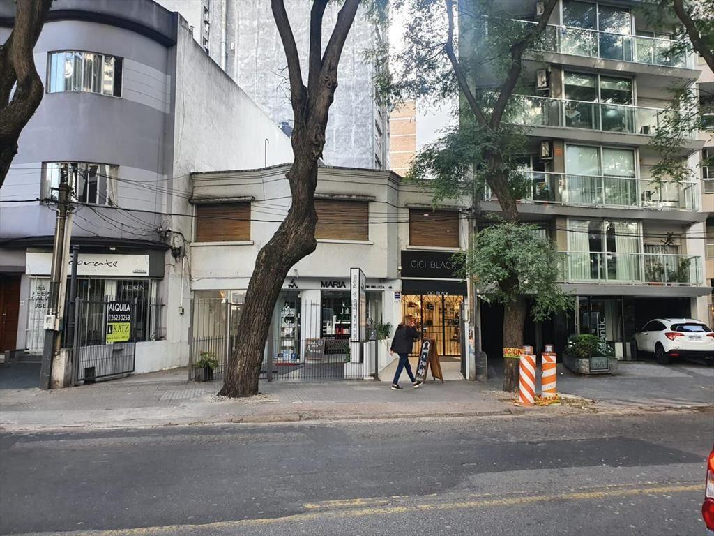 terreno, Ellauri y 21 de Setiembre, 10 mts de frente,  245