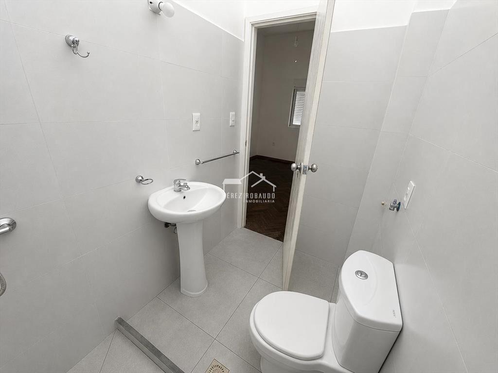 Alquiler apartamento de 1 dormitorio, planta baja- Carrasco
