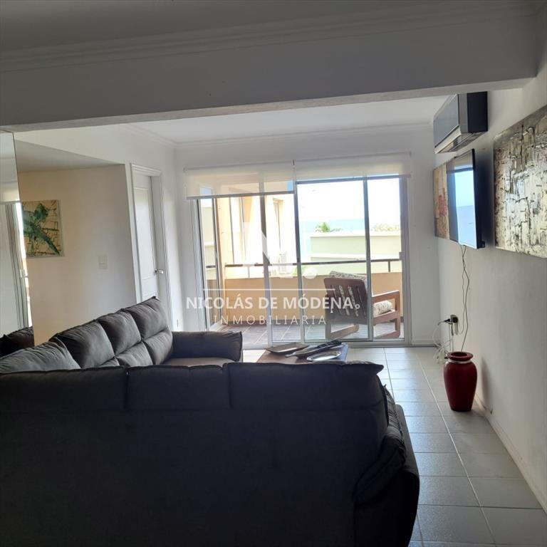 Vende apartamento de 3 Dormitorios en Pinares Punta del Est