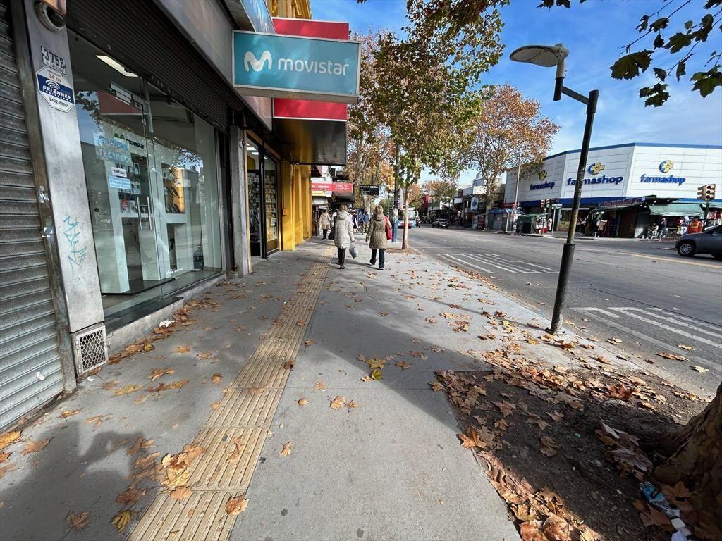 Alquiler - Local Comercial en excelente punto de la Unión -