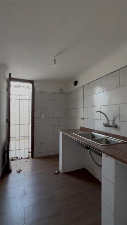 VENTA DE CASA 4 DORM Y LOCAL EN GOES