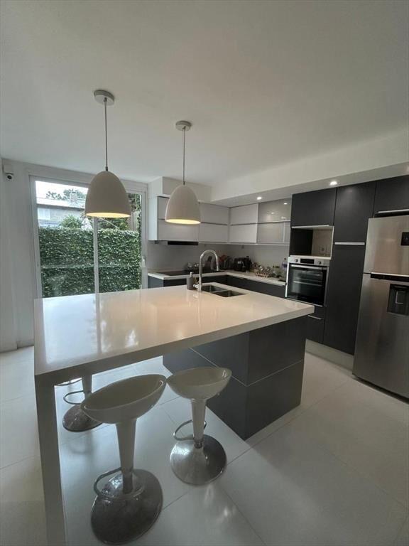 Casa en Parque Miramar 4 Dormitorios, 4 Baños, Piscina!