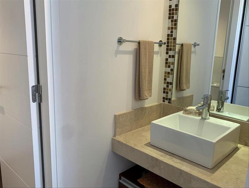 Apartamento 3 dormitorios, vista al mar y servicios