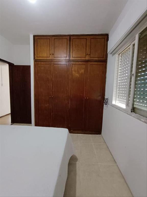 Casa de dos dormitorios y apto.