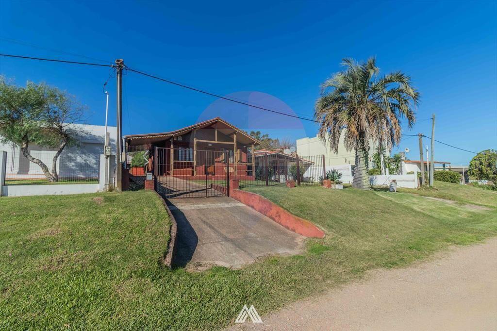 Venta casa 3 dormitorios jardín Cuchilla Alta