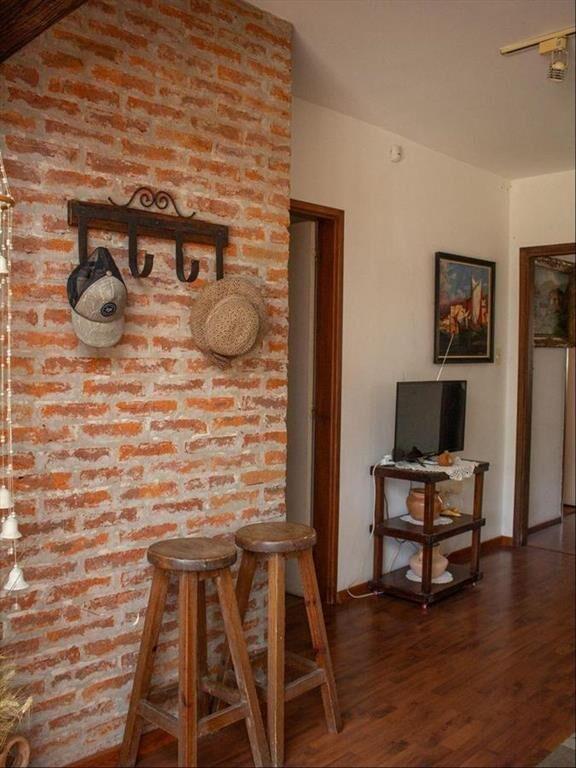 Casa en venta de 4 dormitorios con piscina en barrio Monaco