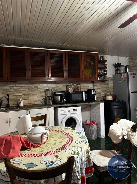 Venta 3 Casas con Renta y Cochera en Jardines del Hipódromo