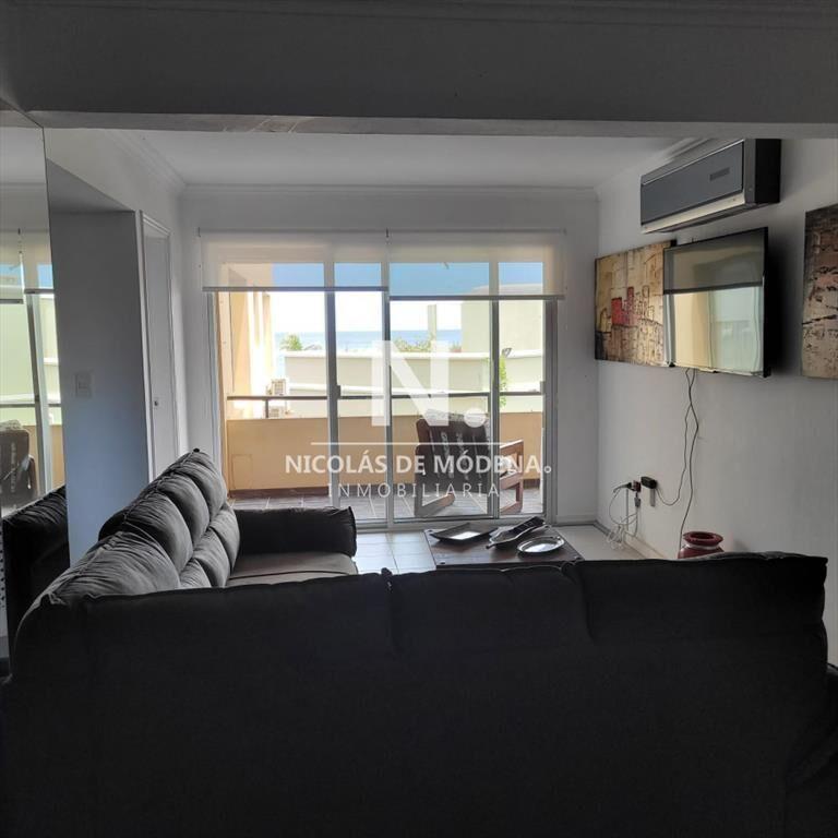 Vende apartamento de 3 Dormitorios en Pinares Punta del Est