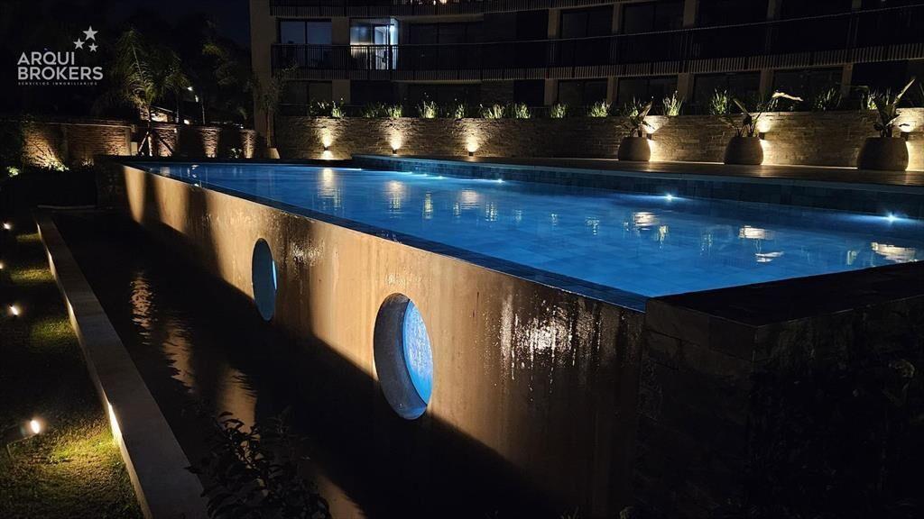 Apartamento penthouse de tres dormitorios en alquiler en Ca