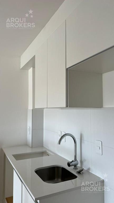 Venta local comercial en Tres Cruces - 001