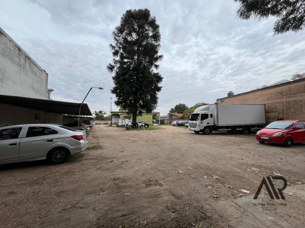 Venta De Terreno/lote Sobre Luis Alberto De Herrera. 305...