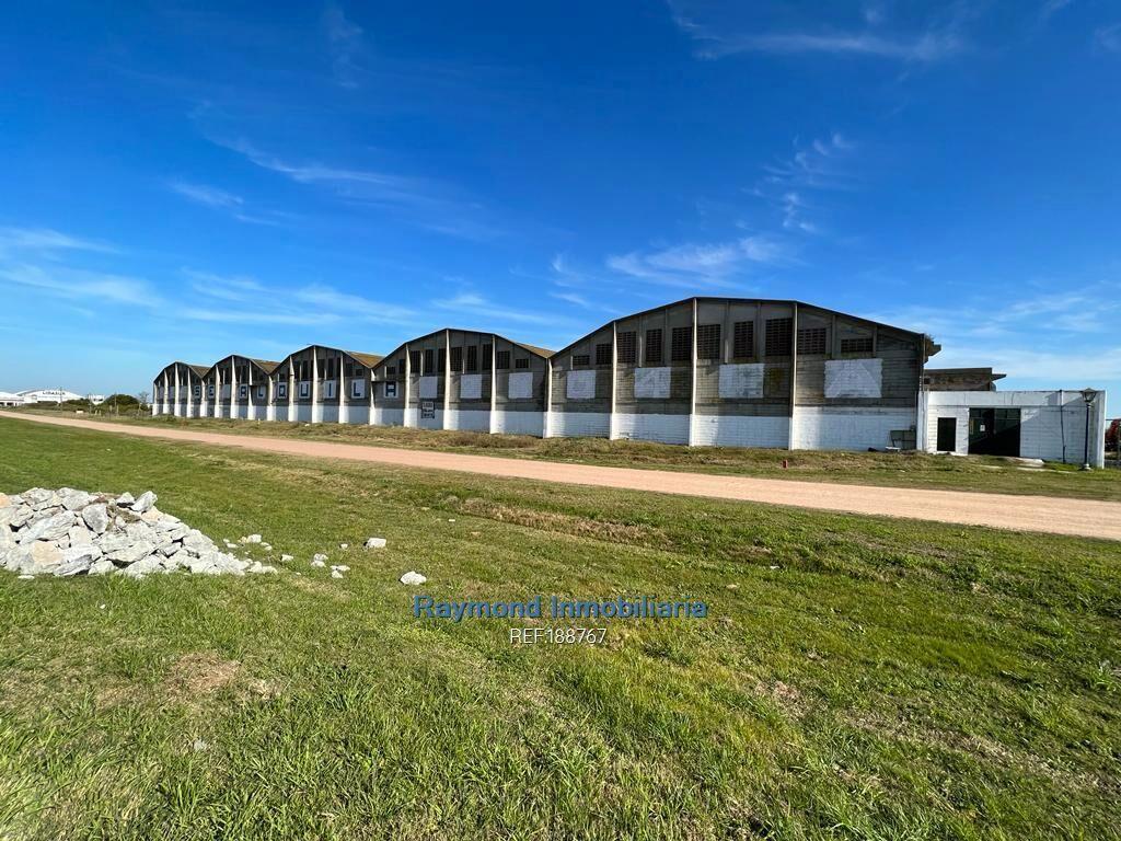 Alquiler depósito de 10000m2 Ruta 1 km 26 a 20km del puerto