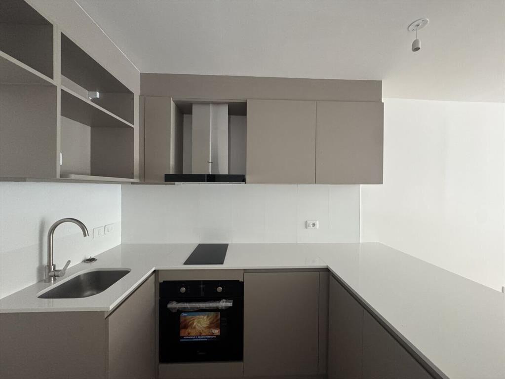 APARTAMWENTO DE 1 DORMITORIO EN EDIFICIO QUE SE DESTACA POR