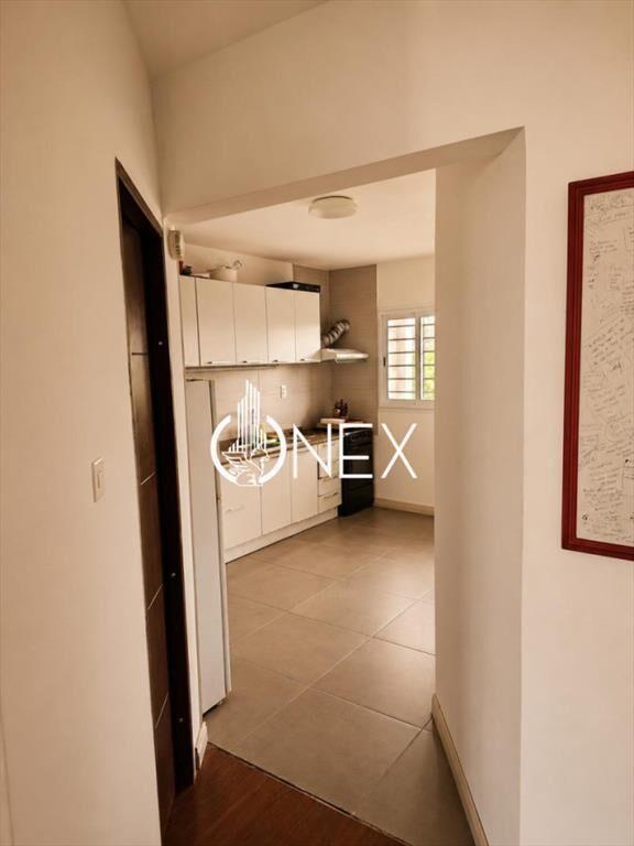 Venta monoambiente con dormitorio definido en primera líne