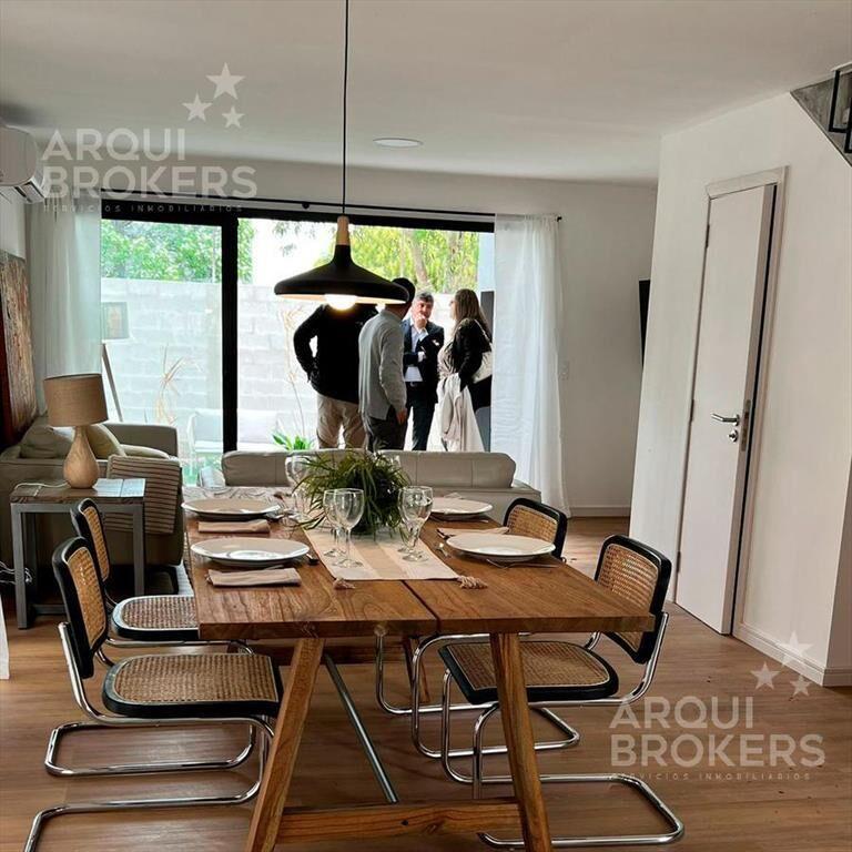 Venta casa tres dormitorios en Parque Miramar - 01B