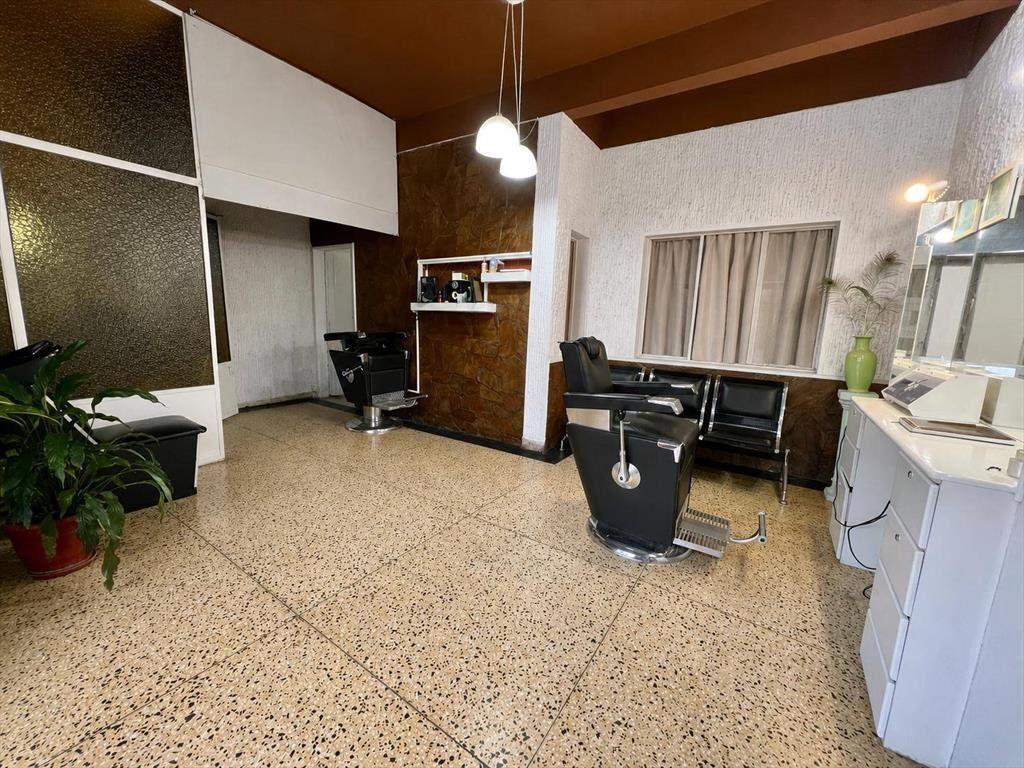 Venta de Local comercial con vivienda de 83 Mts2 en La blanq