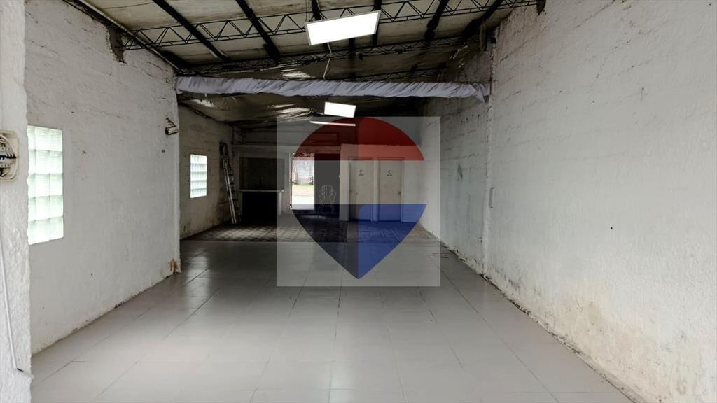 Alquiler Local 129 m² + Espacio Verde en Pando