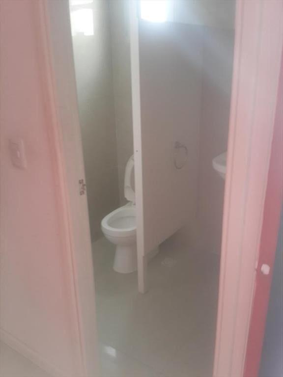 local - Solano García casi Ellauri, 100 m2 , 5 mts de frent
